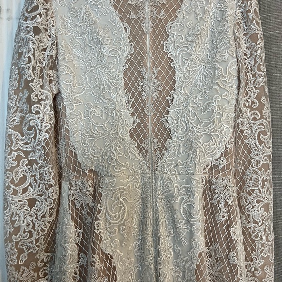 LAST PRICE DROP!! NEW Tadashi Shoji Hotah Wedding Gown size 6 - Picture 9 of 14